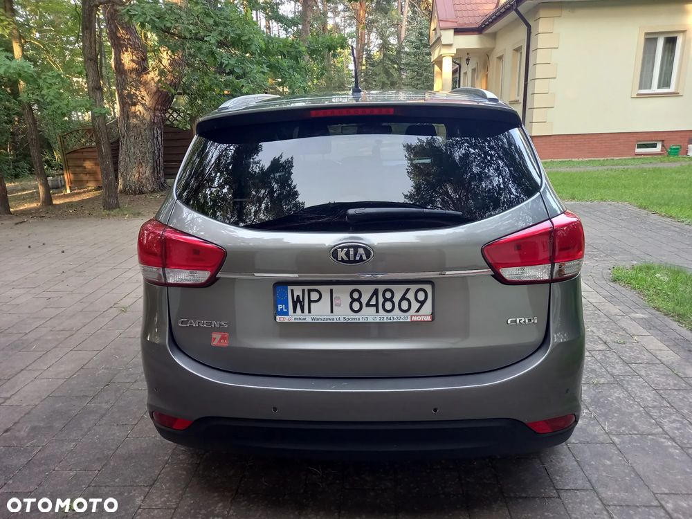Kia Carens 1.7 CRDi L - 6