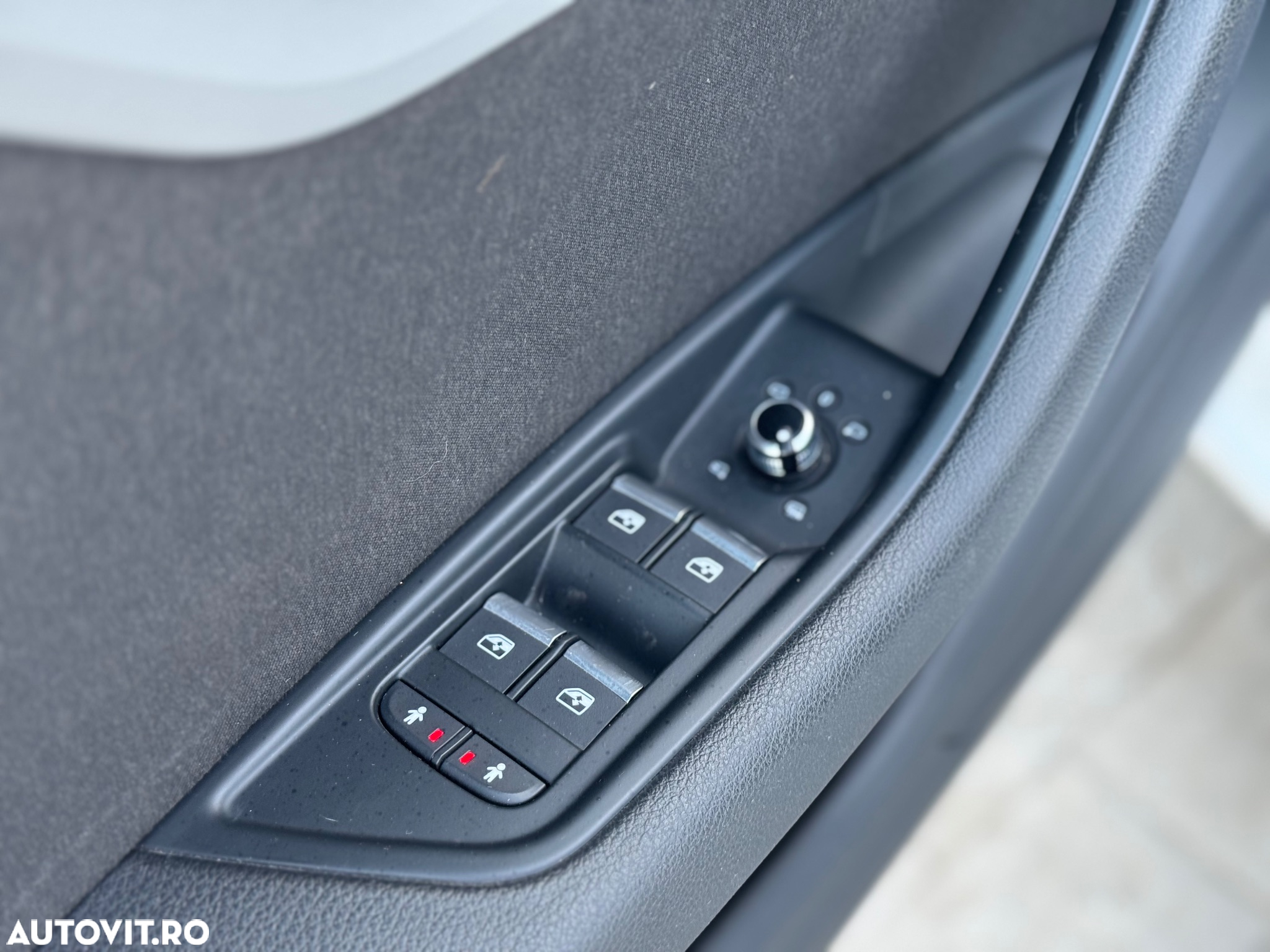 Audi A4 2.0 TDI DPF clean diesel multitronic Ambition - 8