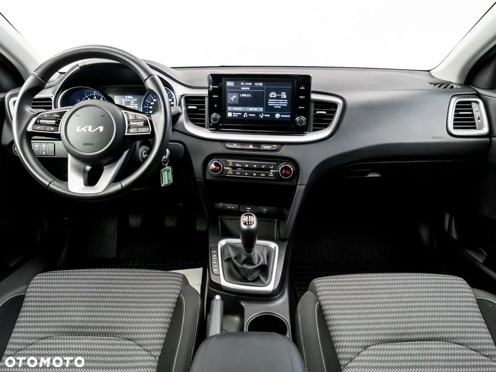 Kia Ceed 1.5 T-GDI M - 19