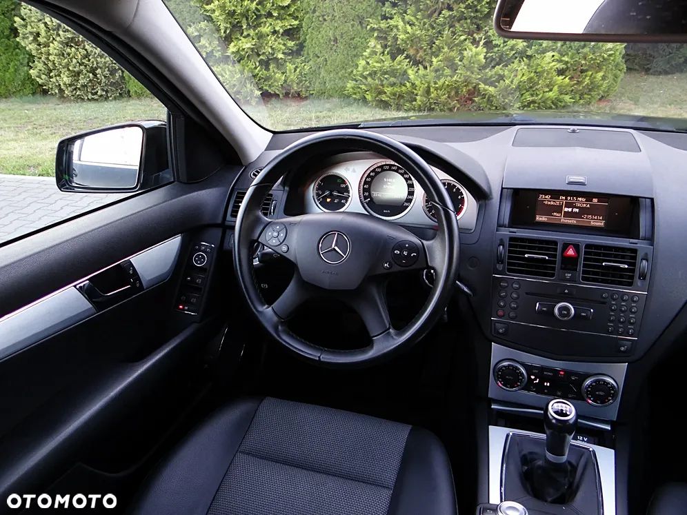 Mercedes-Benz Klasa C 180 Avantgarde Edition - 5