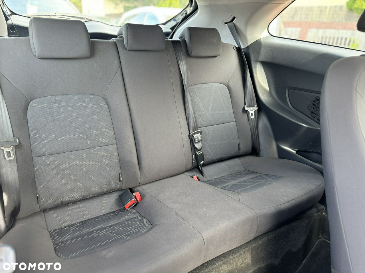 Kia Rio - 23