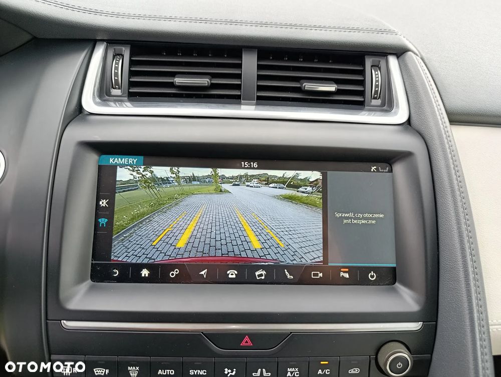 Jaguar E-Pace 2.0 i4P AWD R-Dynamic HSE - 21