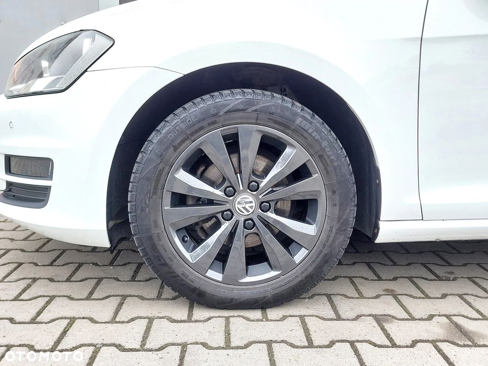 Volkswagen Golf - 9