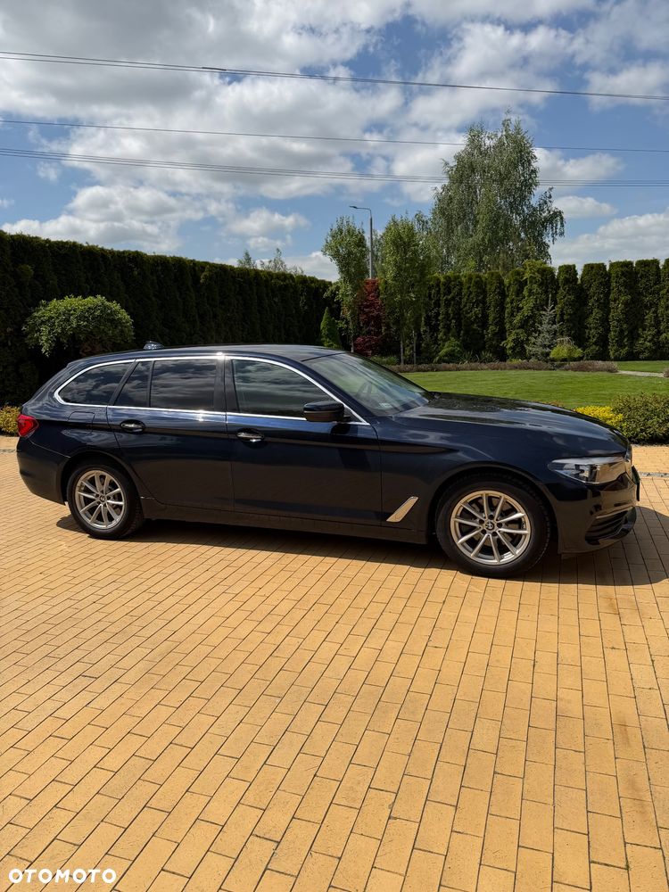BMW Seria 5 520i Luxury Line - 4