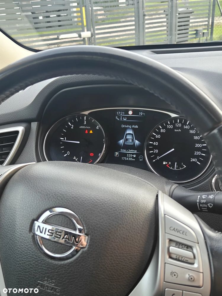 Nissan X-Trail - 17