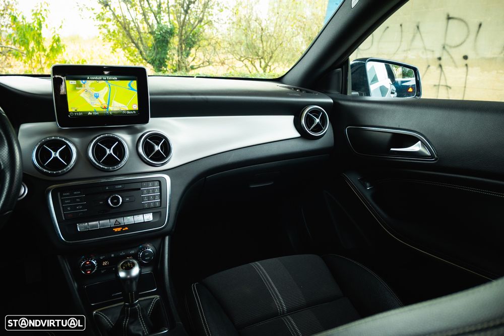 Mercedes-Benz CLA 200 Shooting Brake d Urban - 18