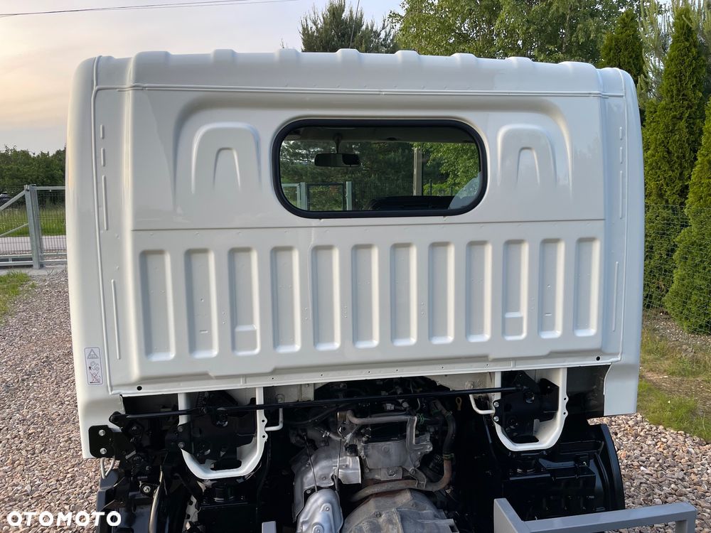 Nissan Cabstar - 32