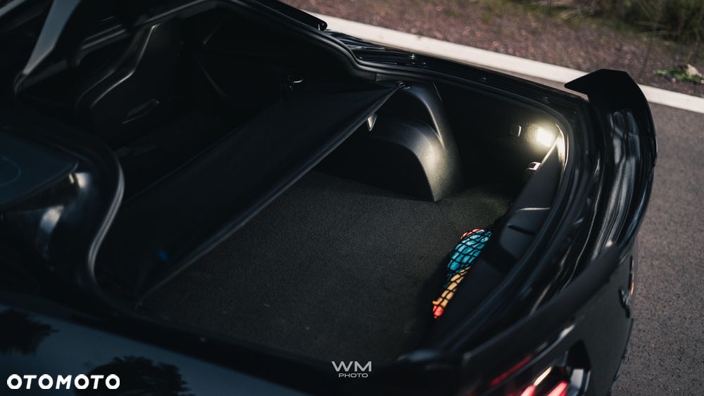 Chevrolet Corvette - 28