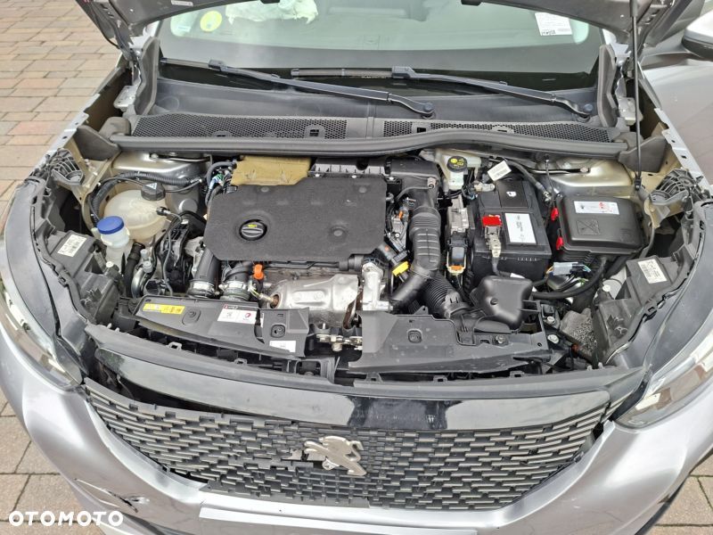 Peugeot 2008 1.5 BlueHDi Allure Pack S&S EAT8 - 9