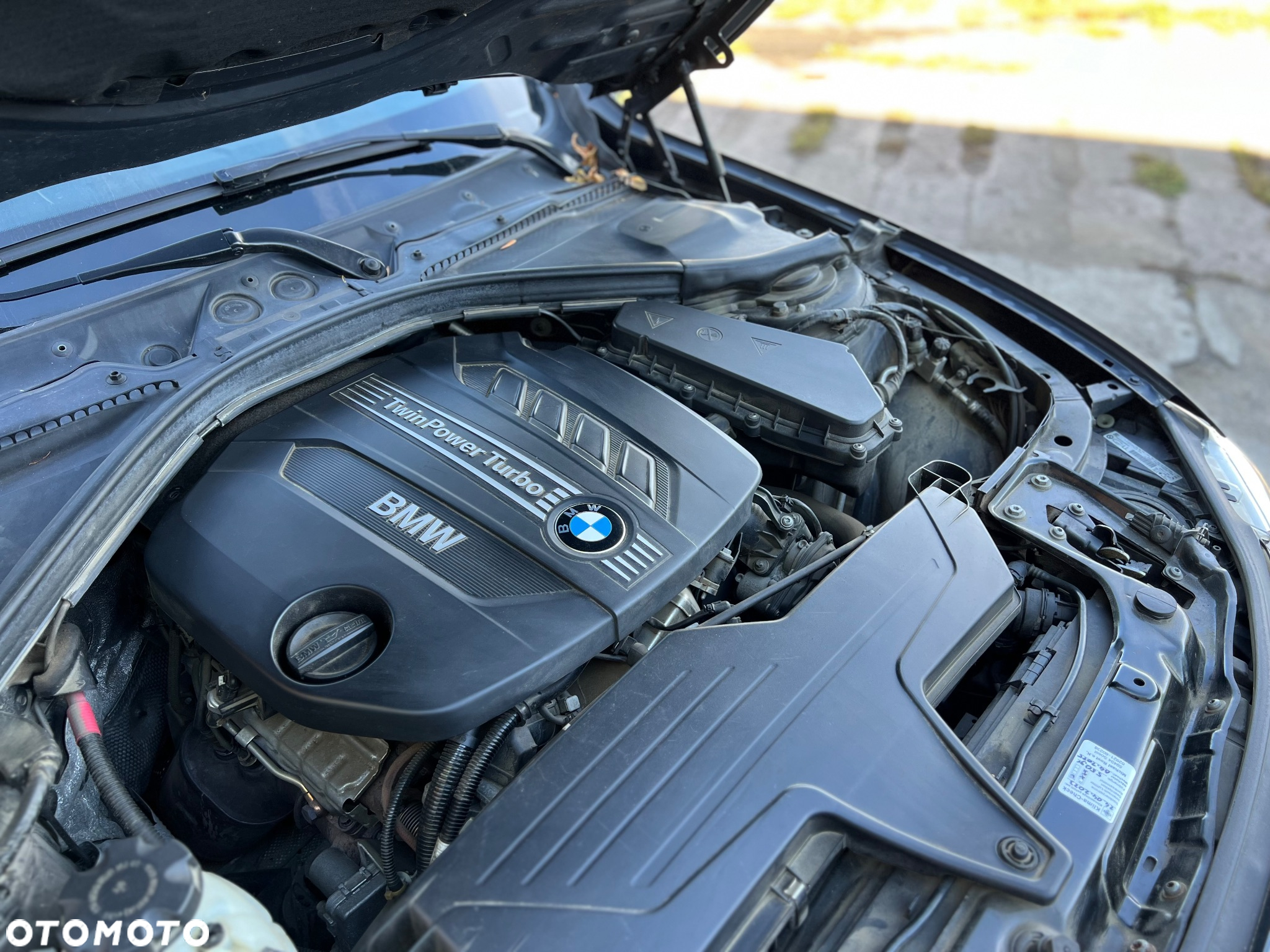BMW Seria 3 318d DPF Touring Edition Exclusive - 18
