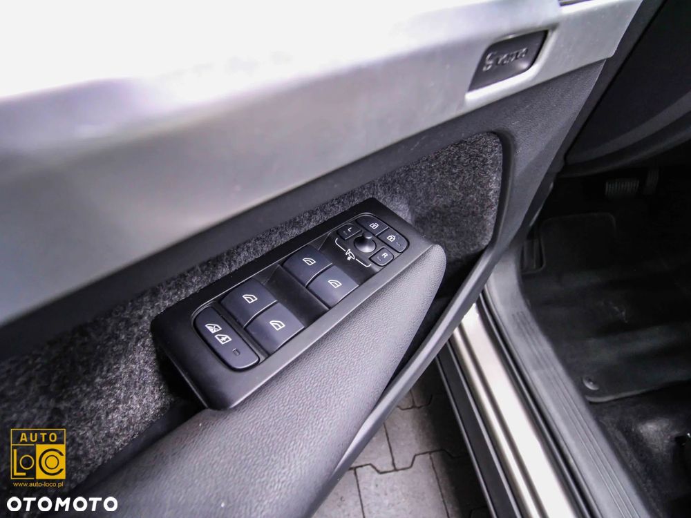 Volvo XC 40 T3 Inscription - 31