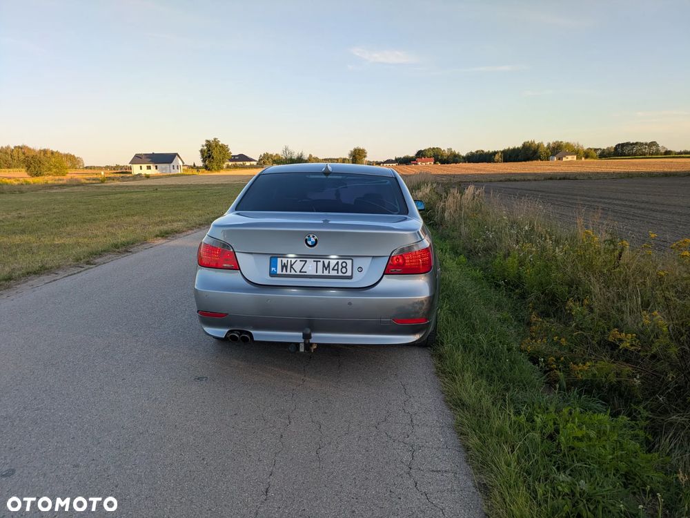 BMW Seria 5 525i - 6
