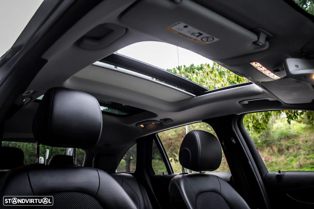 Mercedes-Benz GLC 300 e 4Matic - 36