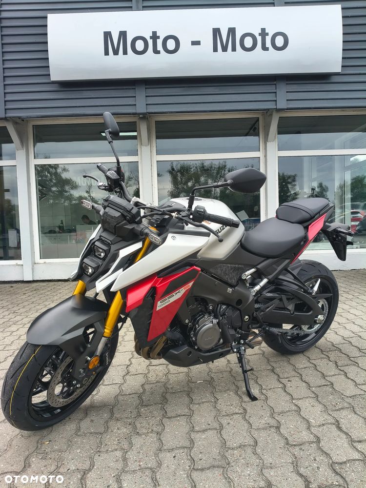 Suzuki GSX 1000 - 7