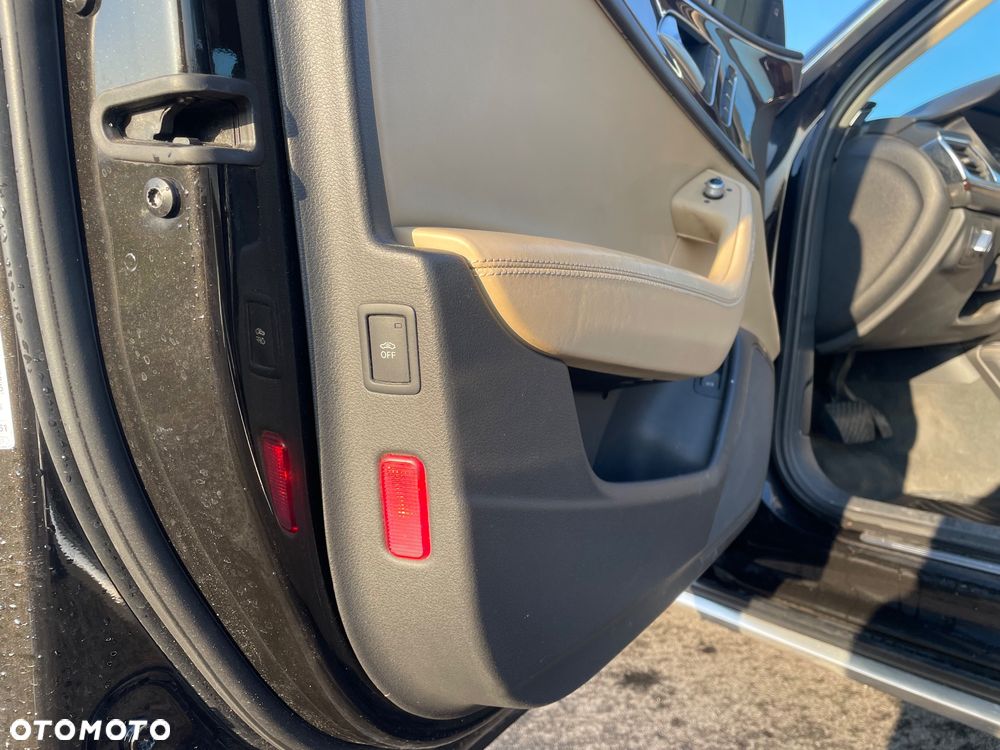 Audi A6 Allroad - 18