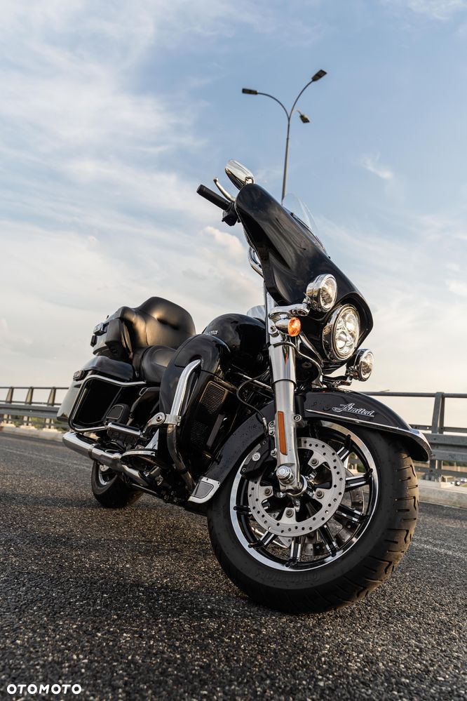 Harley-Davidson FLHT Electra Glide Standard - 7