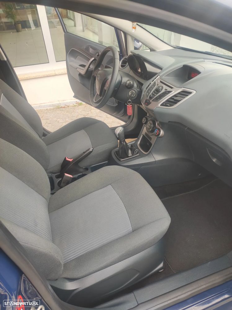 Ford Fiesta 1.25 Trend - 26
