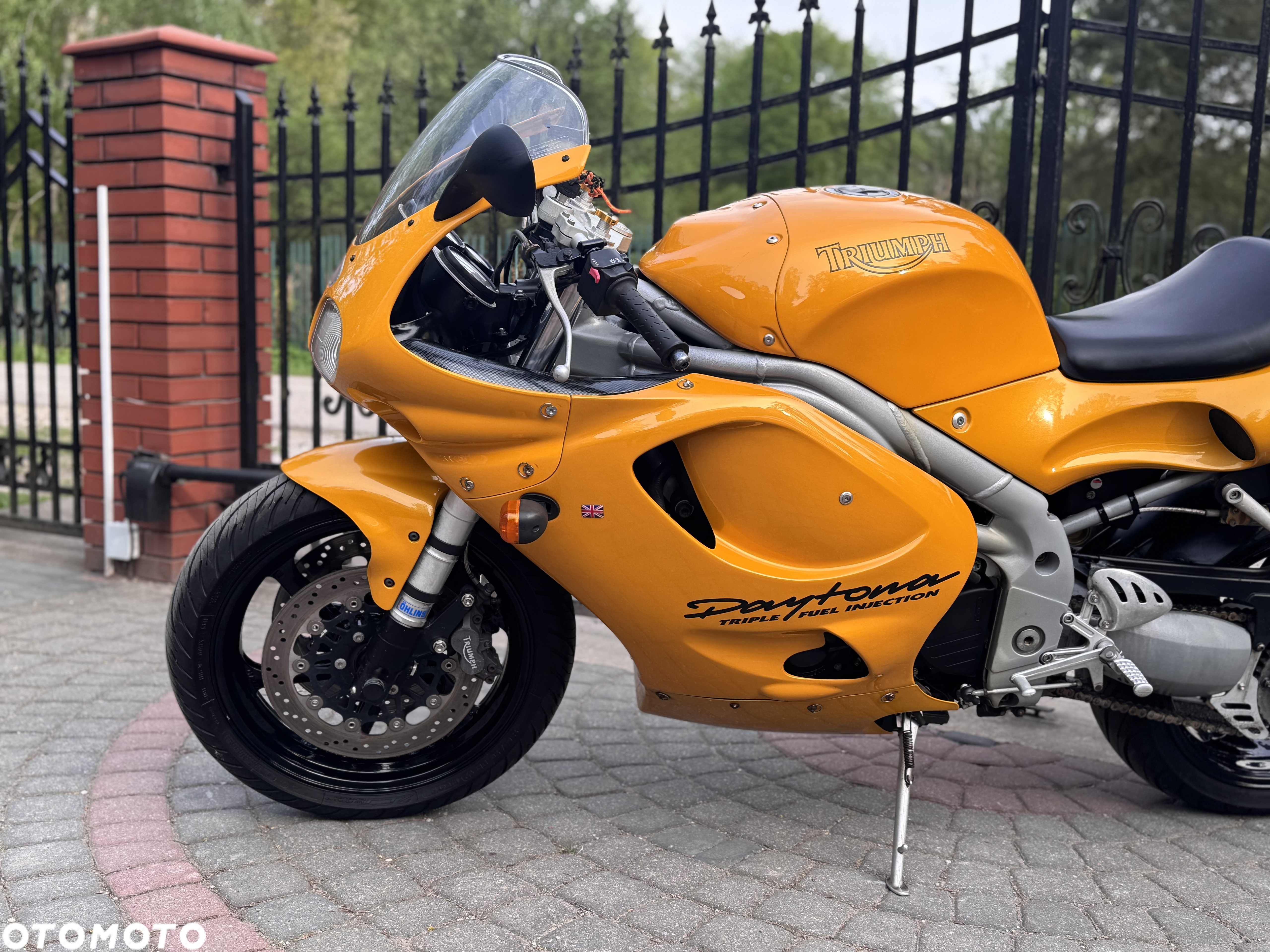 Triumph Daytona - 20