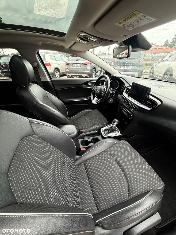 Kia Ceed - 17