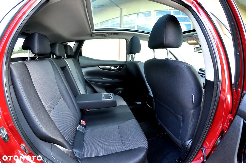 Nissan Qashqai 1.6 DIG-T N-Connecta - 18