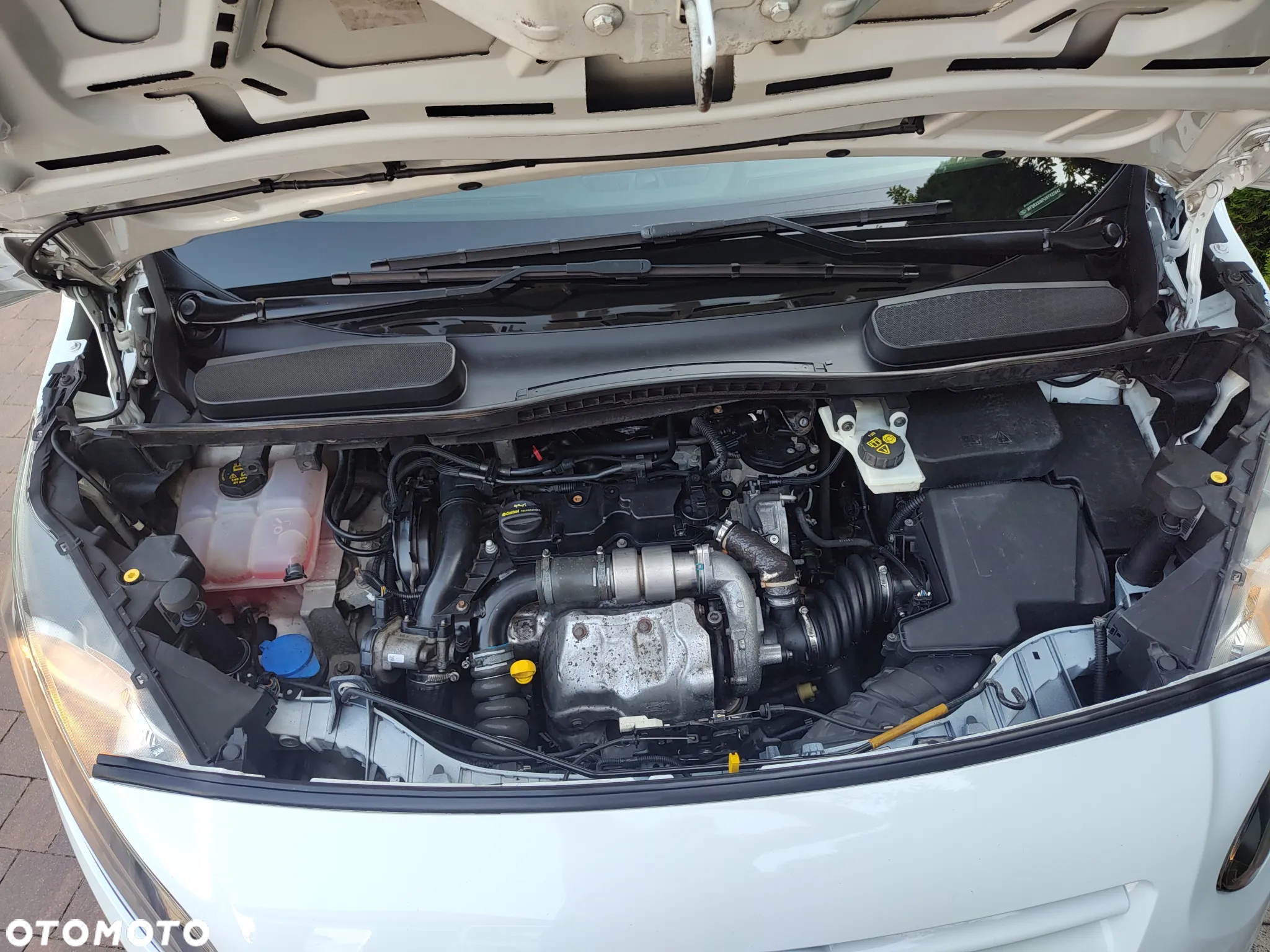 Ford Connect - 16