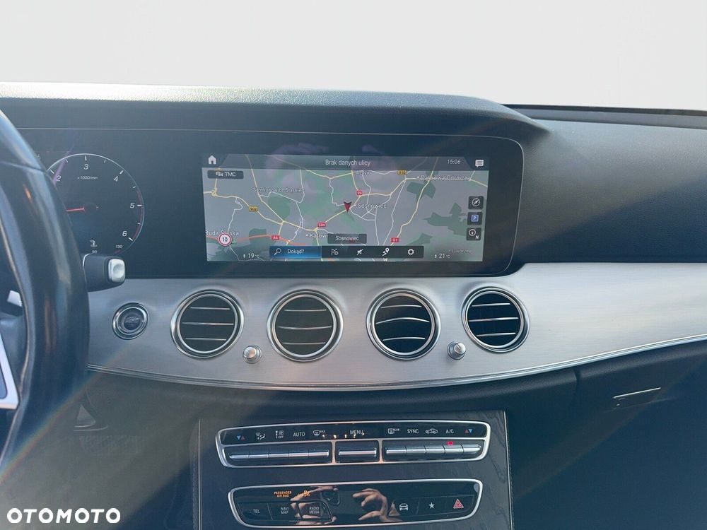 Mercedes-Benz Klasa E 220 d 4-Matic AMG/Avantgarde - 13