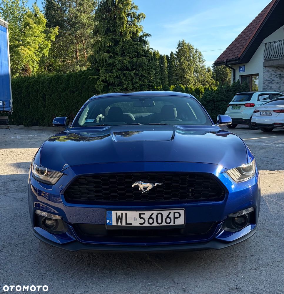 Ford Mustang 3.7 V6 - 1