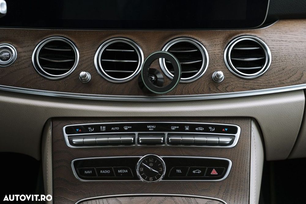 Mercedes-Benz E - 23