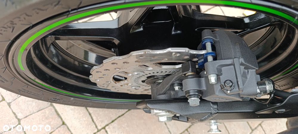 Kawasaki Z 900 - 22