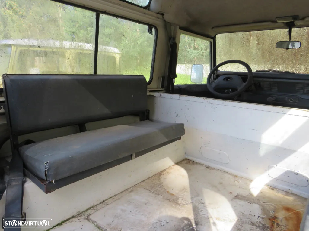 Land Rover Defender 90 2.5 TDI (113 CV) 1996  - Peças Usadas (8920) - 7