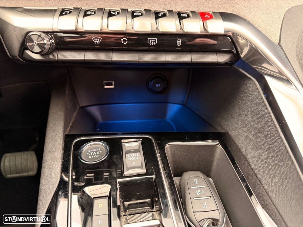 Peugeot 5008 1.2 PureTech Allure Pack EAT8 - 37