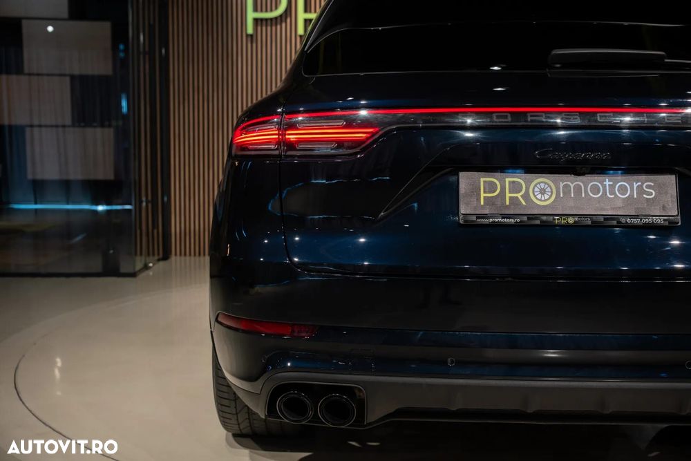 Porsche Cayenne - 14
