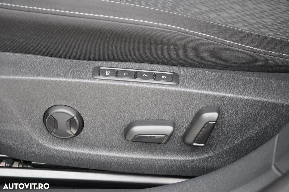 Skoda Octavia 2.0 TDI DSG Style - 13