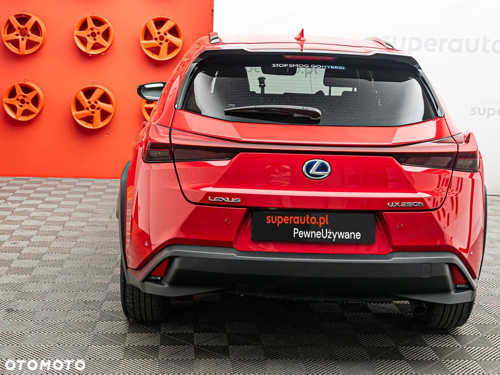 Lexus UX - 28