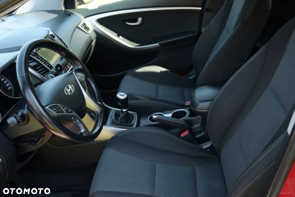 Hyundai i30 - 24