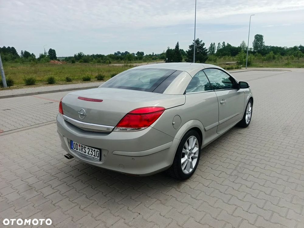 Opel Astra 1.6 Cosmo - 9