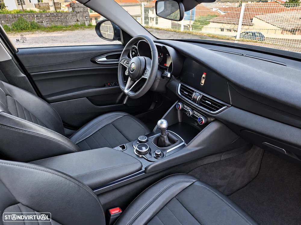 Alfa Romeo Giulia 2.2 D Super - 10