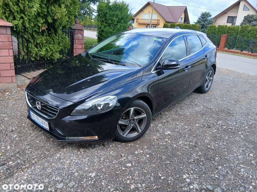 Volvo V40 D2 - 9