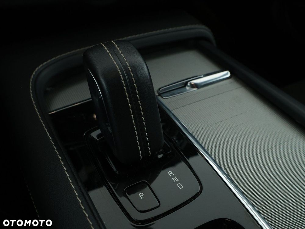 Volvo V90 - 16