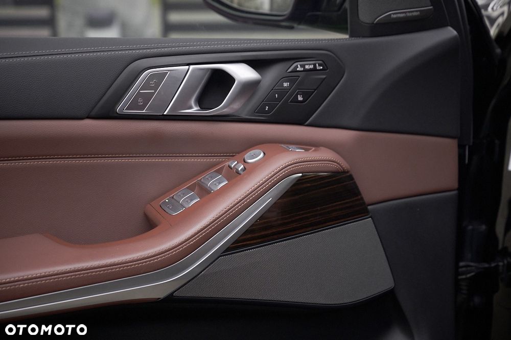 BMW X7 xDrive30d sport - 26