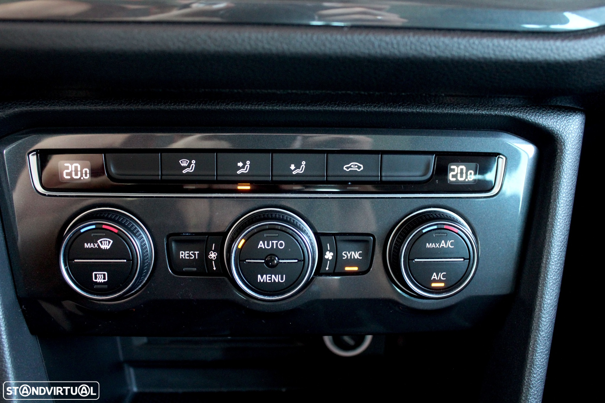 VW Tiguan 2.0 TDI Confortline - 23