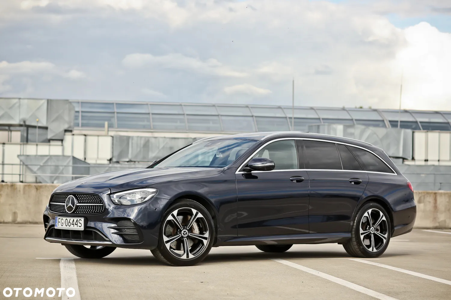 Mercedes-Benz Klasa E 300 de T 9G-TRONIC AMG Line - 8