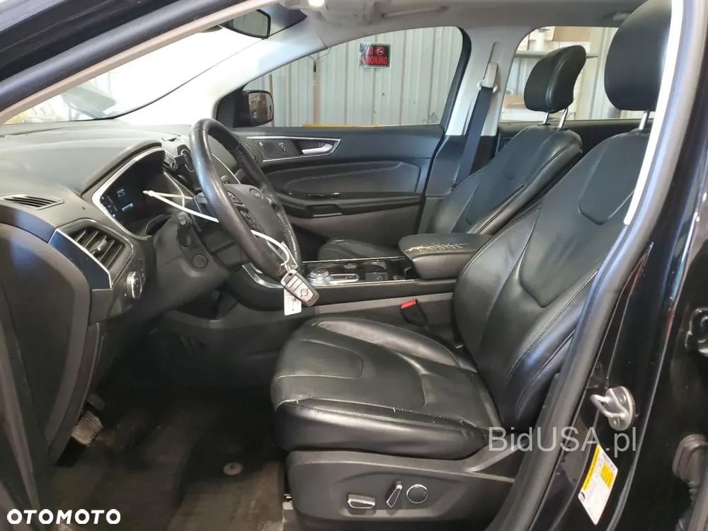 Ford Edge - 12