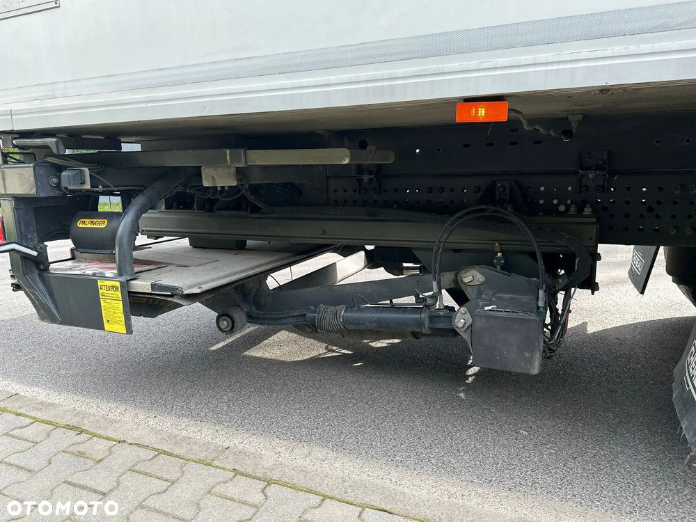 Mercedes-Benz Actros - 14