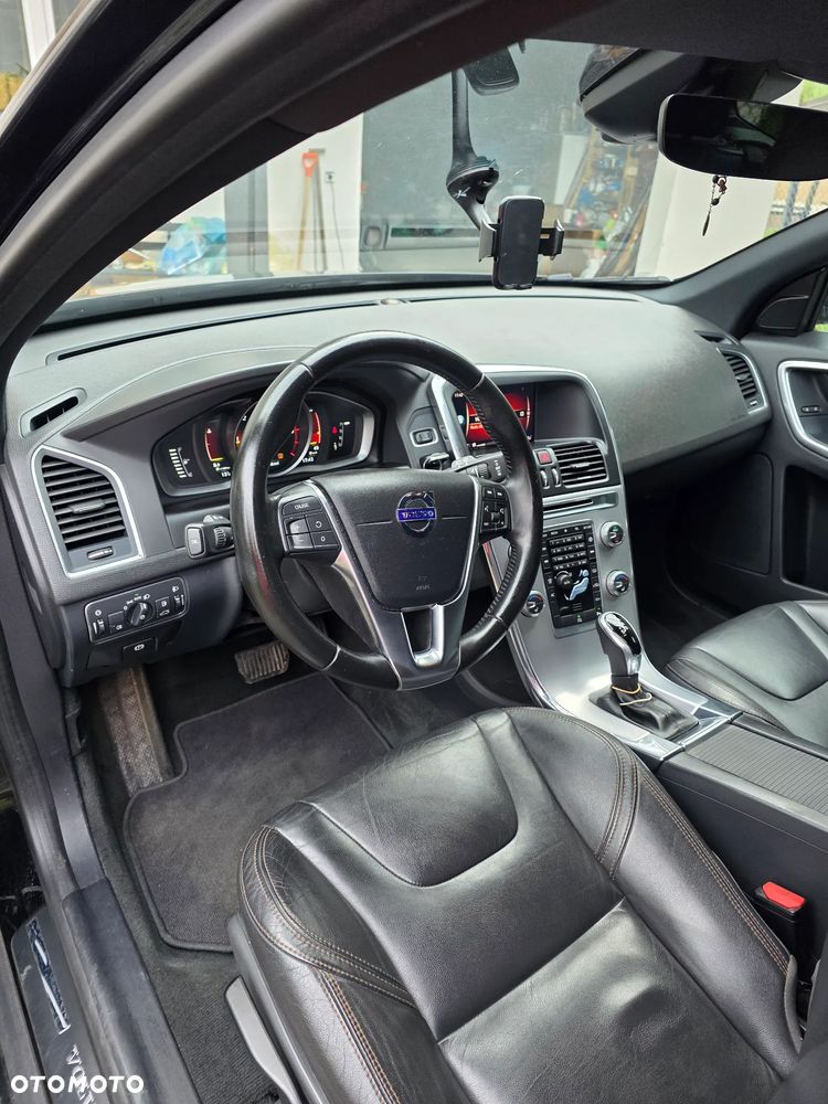 Volvo XC 60 D4 Geartronic Summum - 10