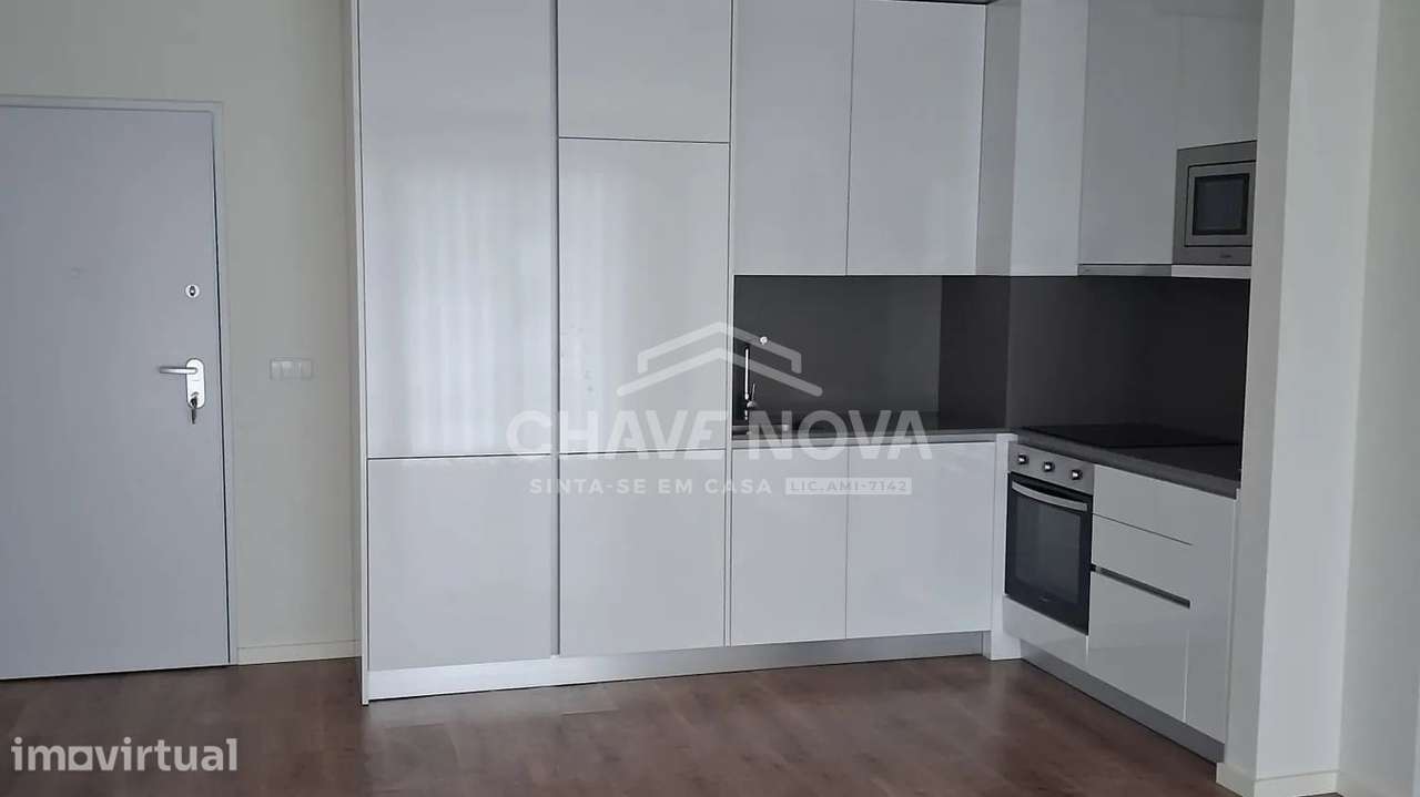 Apartamento T1 a Frente do Parque da Lavandeira - Grande imagem: 2/13