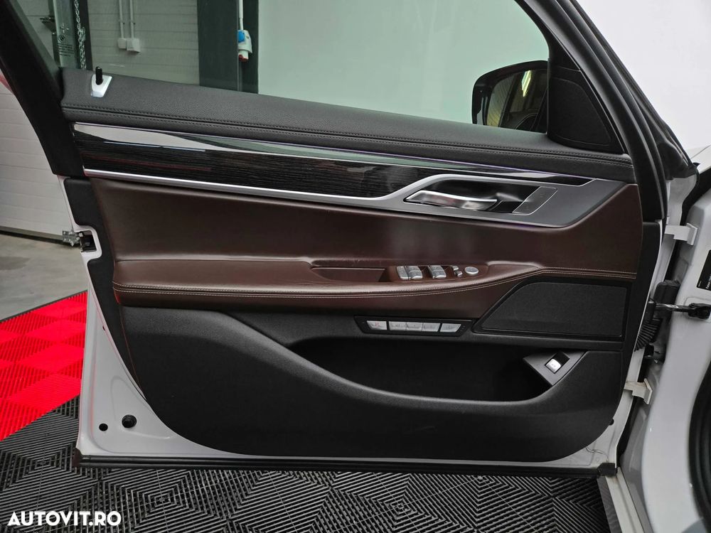BMW Seria 7 730d xDrive - 22