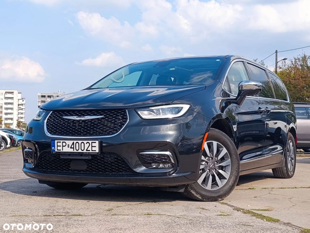 Chrysler Pacifica - 3