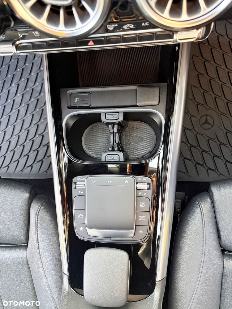 Mercedes-Benz GLA 250 8G-DCT Progressive - 15