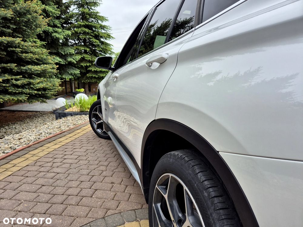 BMW X1 sDrive18d xLine - 30